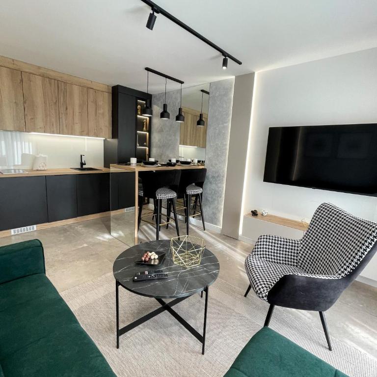 President Lux Apartment - Two-Bedroom Apartment - 23