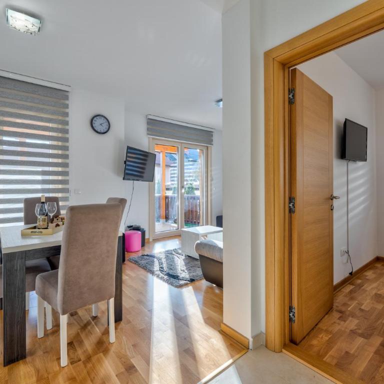 Gold Shine Zlatibor - One-Bedroom Apartment - 16