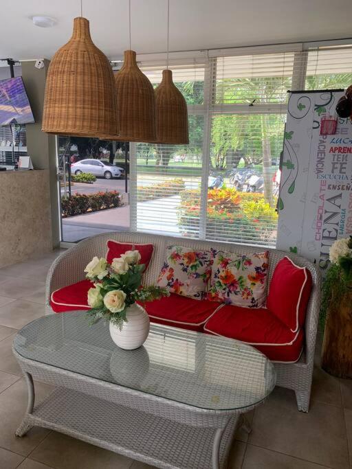 Hermoso apto Sur de cali - Apartamento de 2 dormitorios - 37
