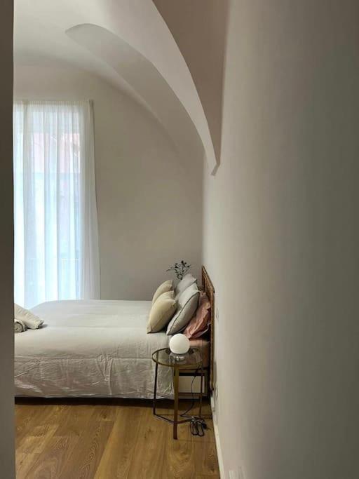 La finestra su Chiaia - One-Bedroom Apartment - 5