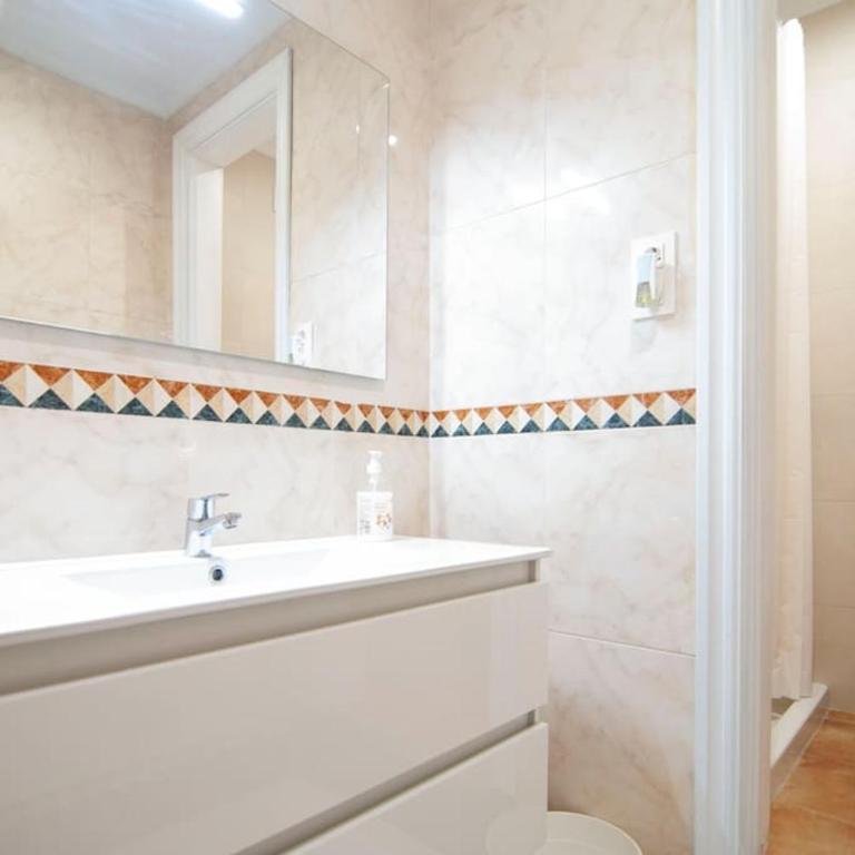 FAMILIAS Y GRUPOS - Muy buena UBICACION - BILBAO - Apartment - 20