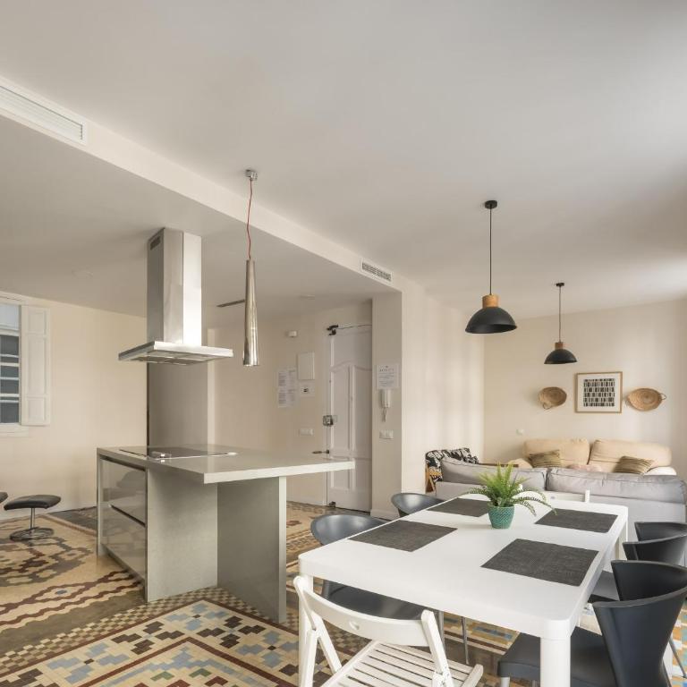 Macflats Ayuntamiento - Three-Bedroom Apartment - 12