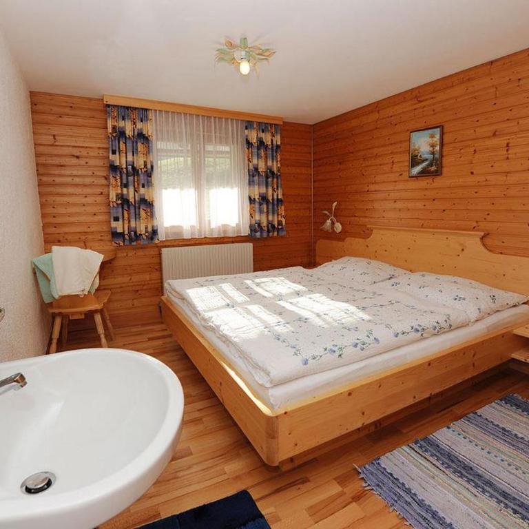 Haus Tschambräu - Apartment mit Dusche - 10