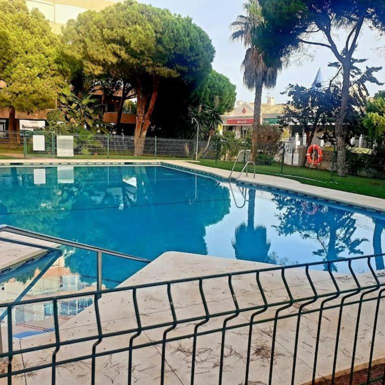 Precioso estudio con piscina a 200m del mar - One-Bedroom Apartment - 12