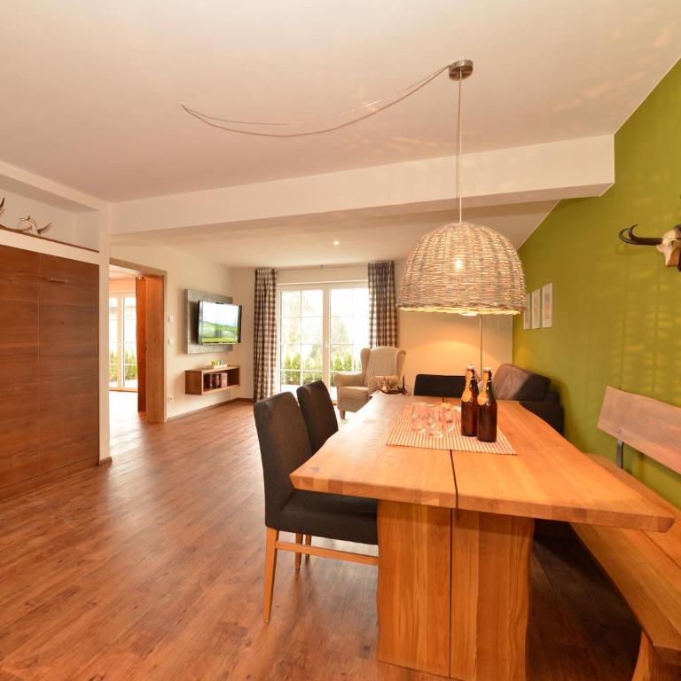 Alpenhaus Steiner - Top-Ferienwohnungen - Sommer-Bergbahn inklusive - Apartment mit 2 Schlafzimmern und Terrasse - 12