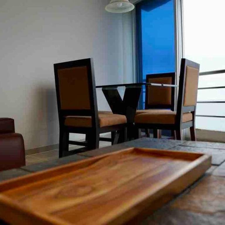 Amazing Ocean Views from this 2 bedroom apartment - Two-Bedroom Apartment - 14