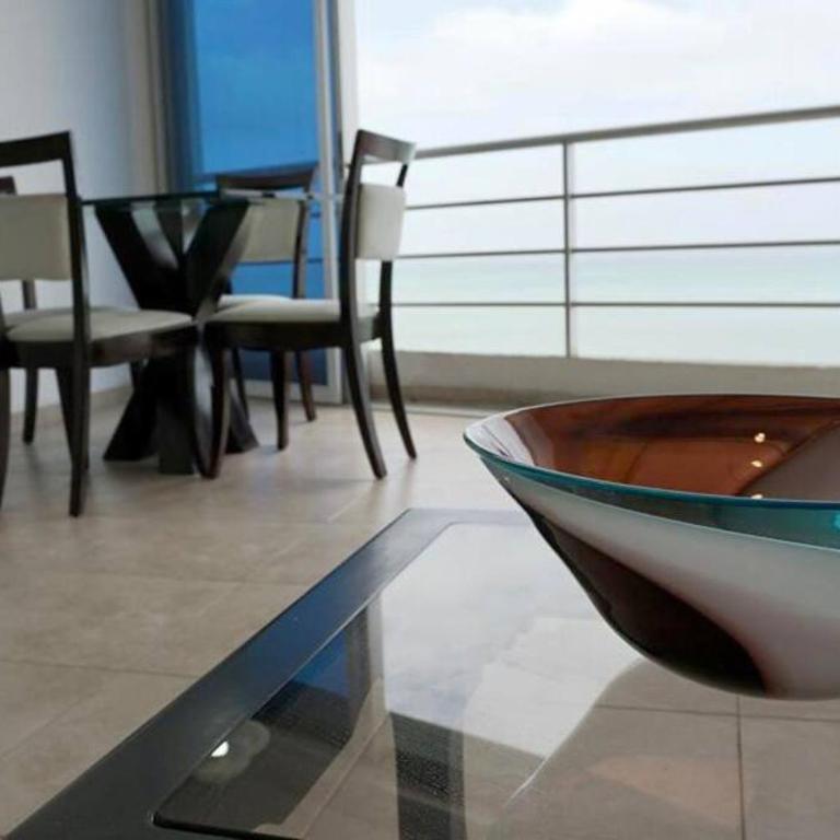 Amazing Ocean Views from this 2 bedroom apartment - Two-Bedroom Apartment - 10