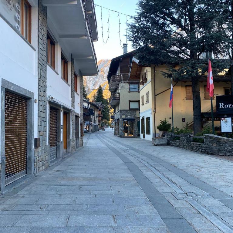 Appartamento con 3 camere da letto in Centro Courmayeur - Apartamento de 3 dormitorios - 18