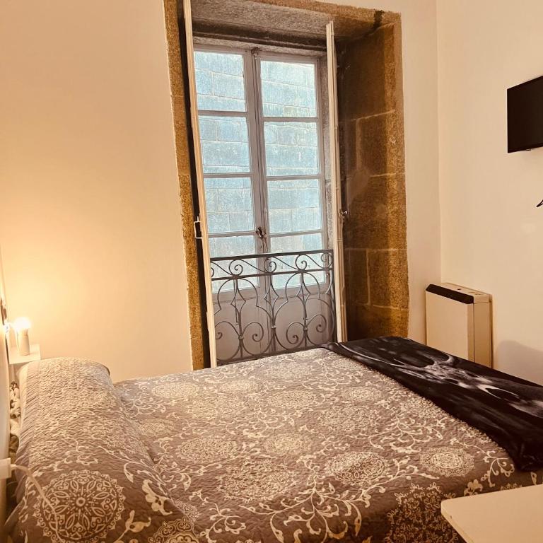 Hostal San Pelayo - Habitación Doble con baño privado - 1