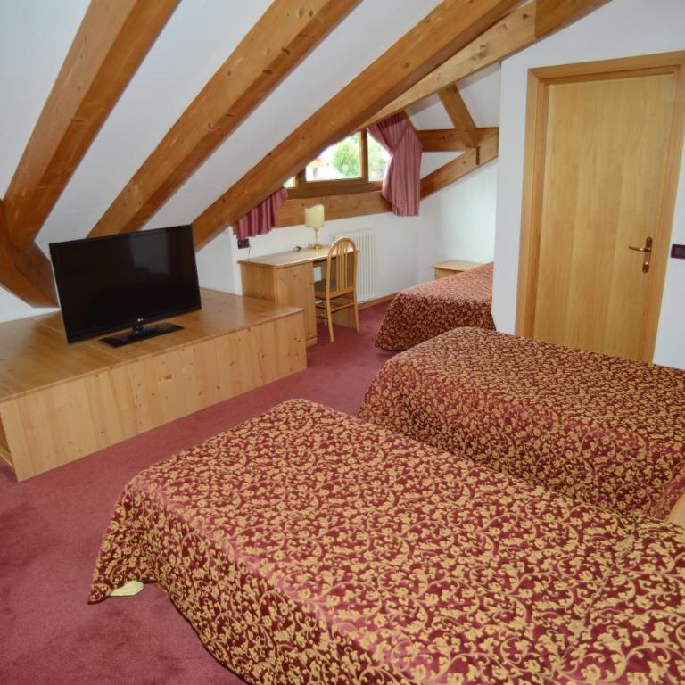Hotel Canada - Camera Quadrupla Comfort - 6