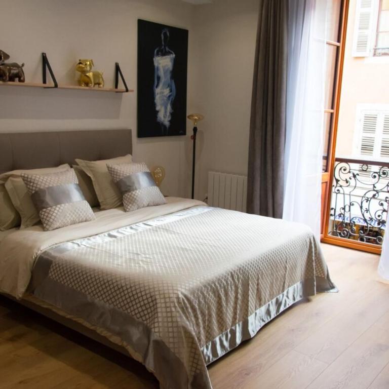 Charming studio in the heart of the pedestrian area - Apartamento - 6