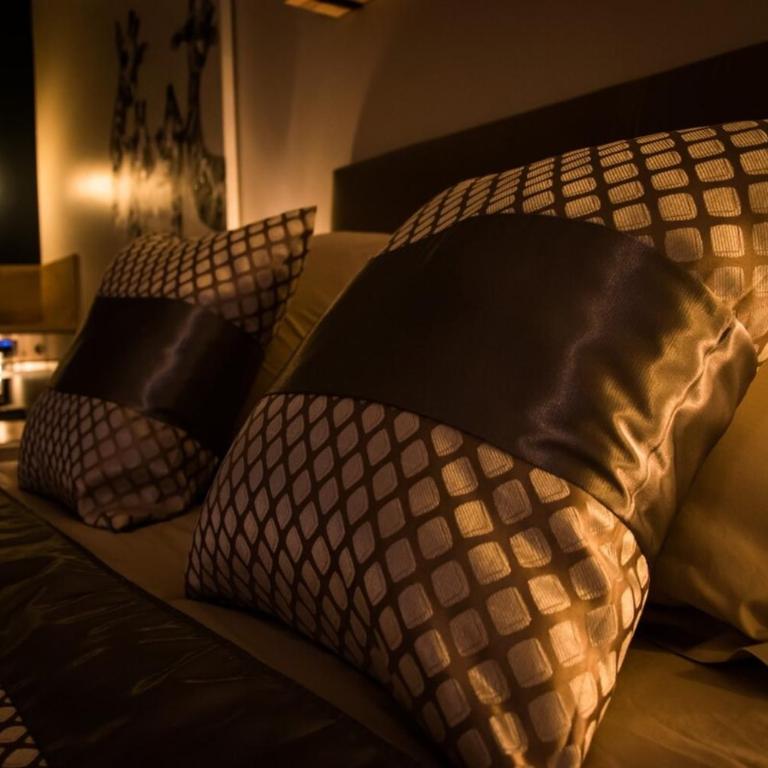 Charming studio in the heart of the pedestrian area - Apartamento - 24