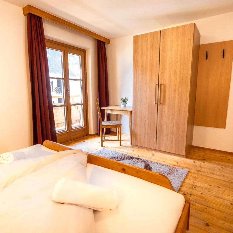 das Cityhouse - Doppelzimmer mit Balkon - 14