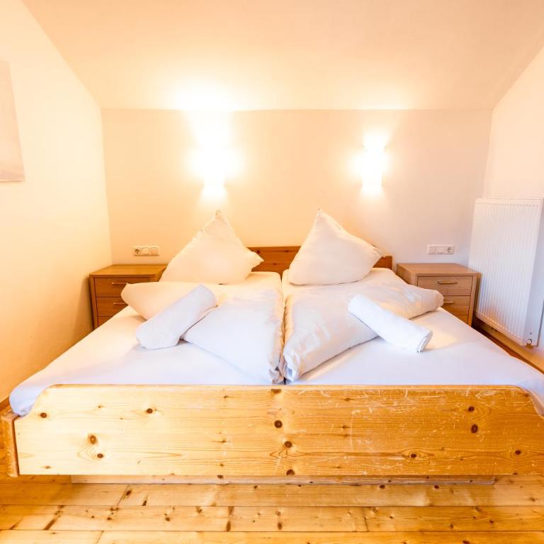 das Cityhouse - Doppelzimmer mit Balkon - 1
