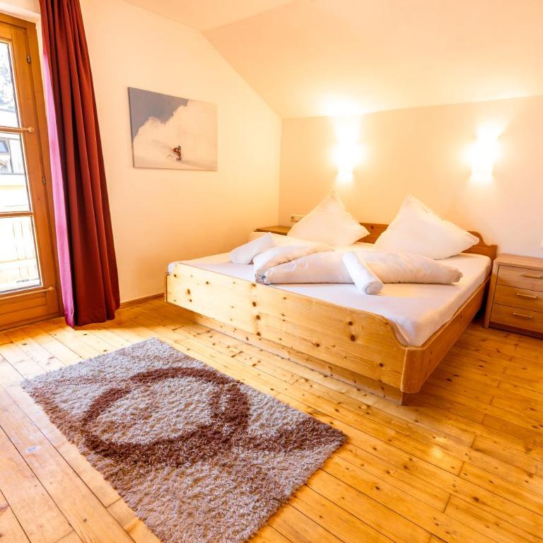 das Cityhouse - Doppelzimmer mit Balkon - 2