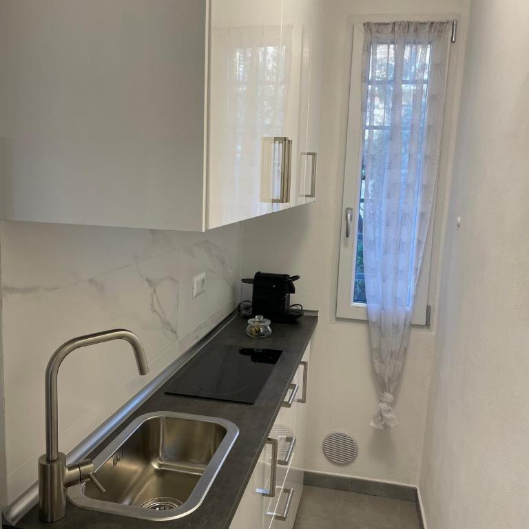 Daisy House - Appartamento con 1 Camera da Letto - 4