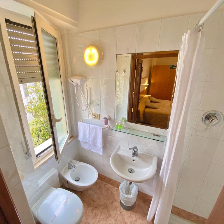 Hotel Signa - Camera Matrimoniale/Doppia con Letti Singoli con Terrazza - 17