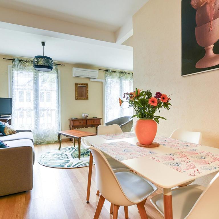 Charmant T1 Bis Idéalement situé au pied des thermes Amélie-les-bains - Appartement - 13