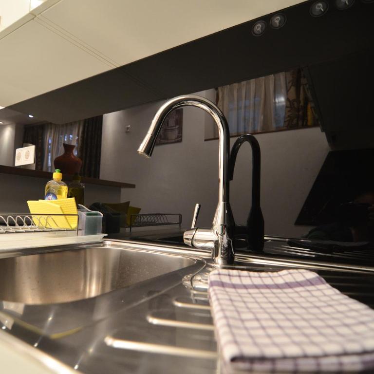 Old Town Studio Sarajevo - One-Bedroom Apartment - 8