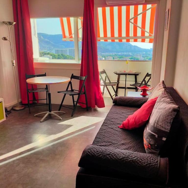 T 2 calanques vue panoramique, à 10 mn des facs de Luminy - Appartement 1 Chambre - 3