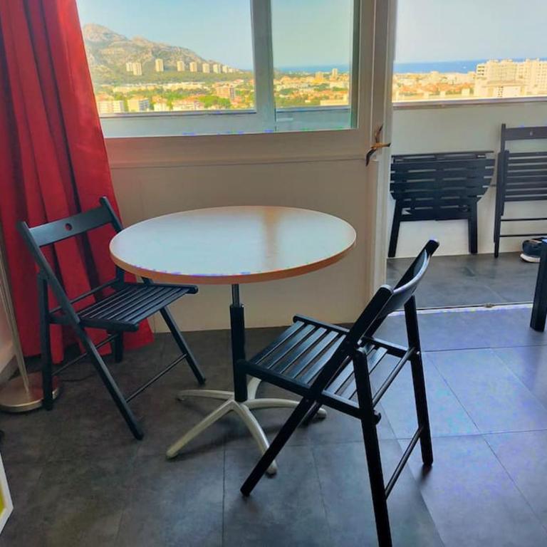 T 2 calanques vue panoramique, à 10 mn des facs de Luminy - Appartement 1 Chambre - 6