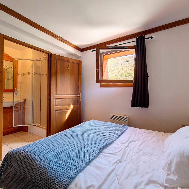 Appartement spacieux - Départ ski aux pieds - Terrasse - Parking - FR-1-344-792 - Apartment - 12