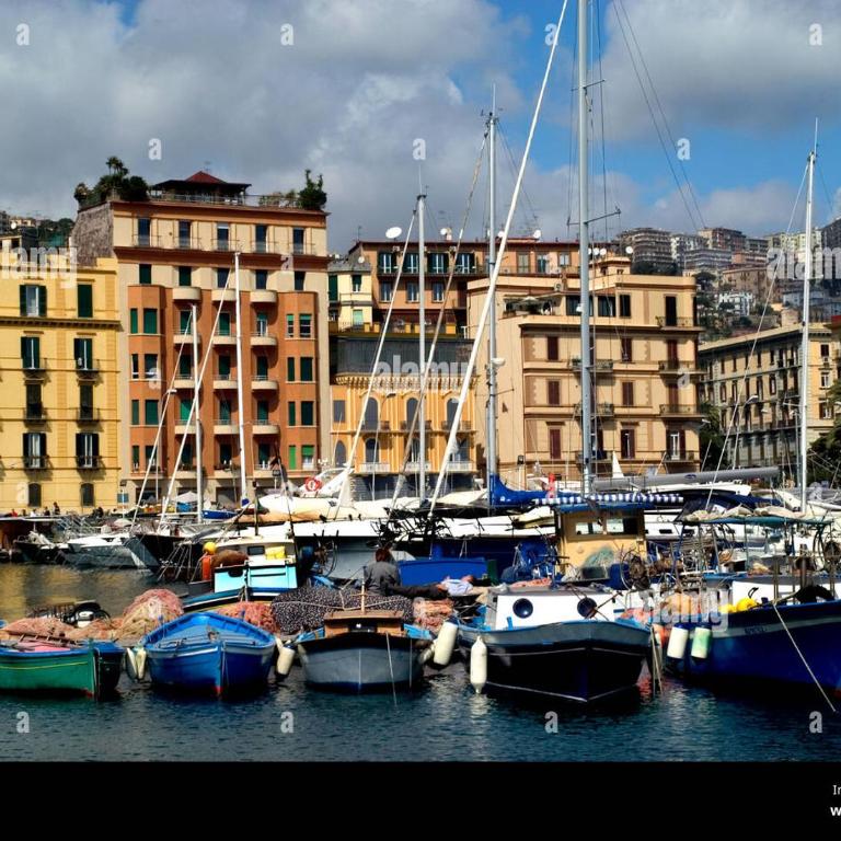 Napoli Sottosopra Chiaia - Appartamento con 2 Camere da Letto - 61