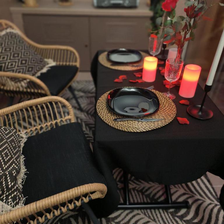 La loveroom bdsm de Nice " la chambre luxe des désirs " - Appartement 1 Chambre - 22