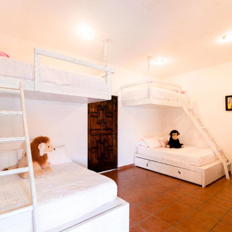 Hacienda Maria Eugenio - Family Double Room - 2