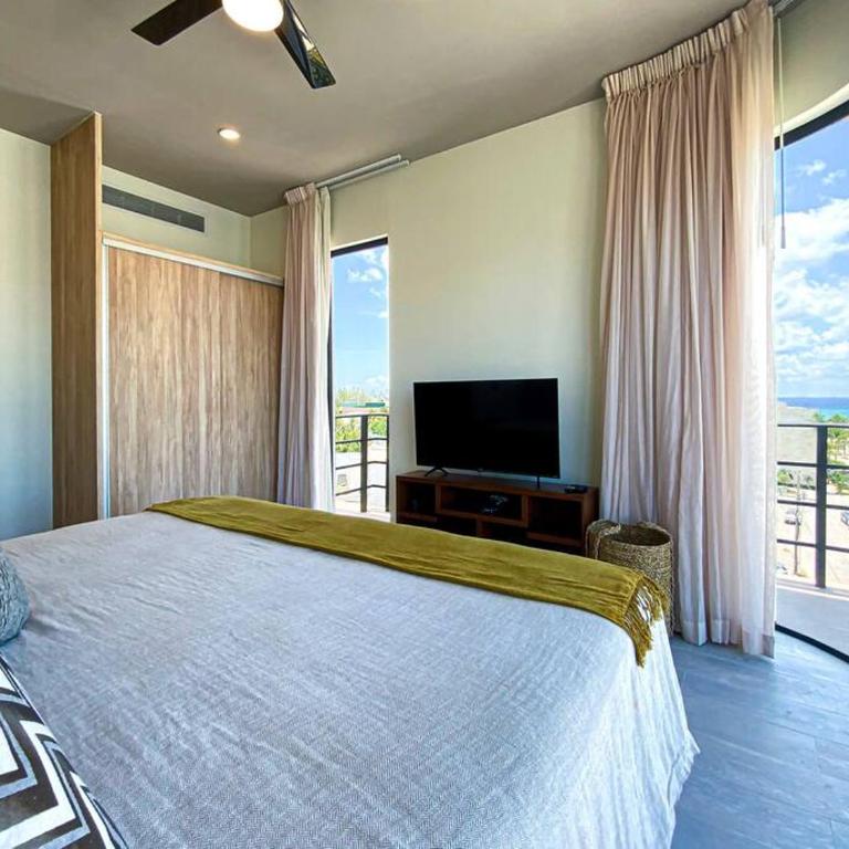Beautiful + Luxury + Ocean View + Pool - Two-Bedroom Apartment - 3