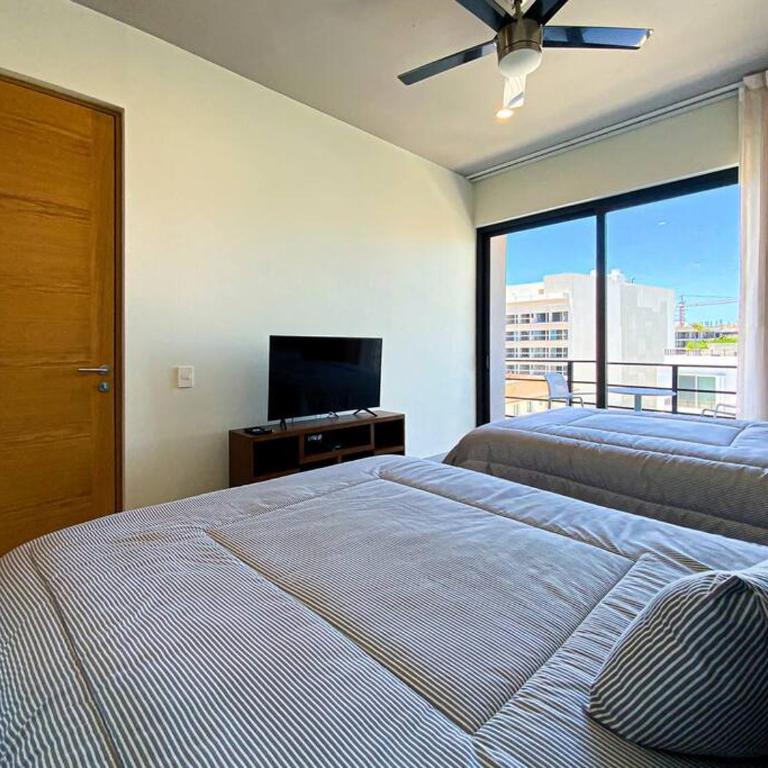 Beautiful + Luxury + Ocean View + Pool - Two-Bedroom Apartment - 11