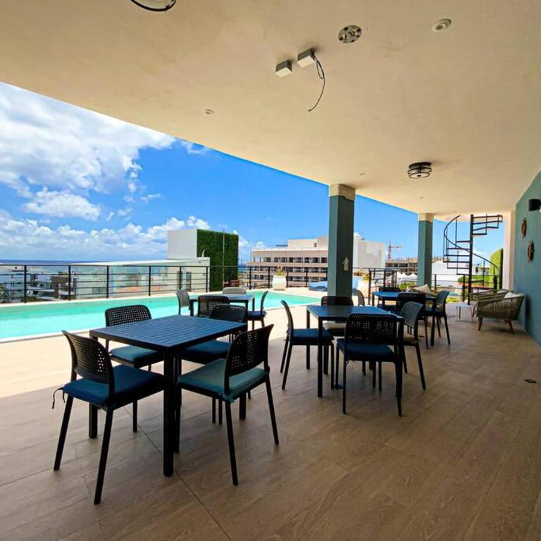 Beautiful + Luxury + Ocean View + Pool - Two-Bedroom Apartment - 19