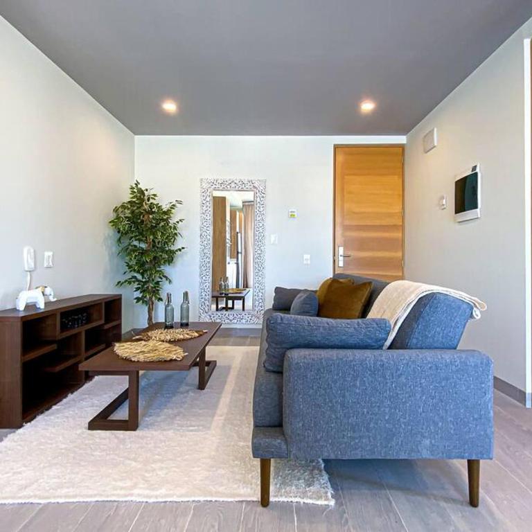 Beautiful + Luxury + Ocean View + Pool - Two-Bedroom Apartment - 33