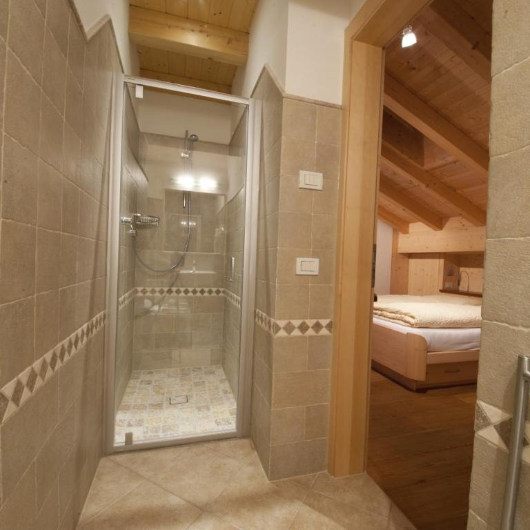 Appartamenti Villa Olympia - Appartamento con 2 Camere da Letto (4 Adulti) e Vista Montagne - 3