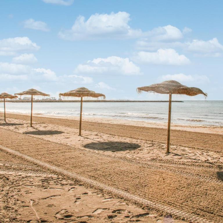 Cozy Apartment In Santa Pola With Wifi - Apartamento de 2 dormitorios - 8