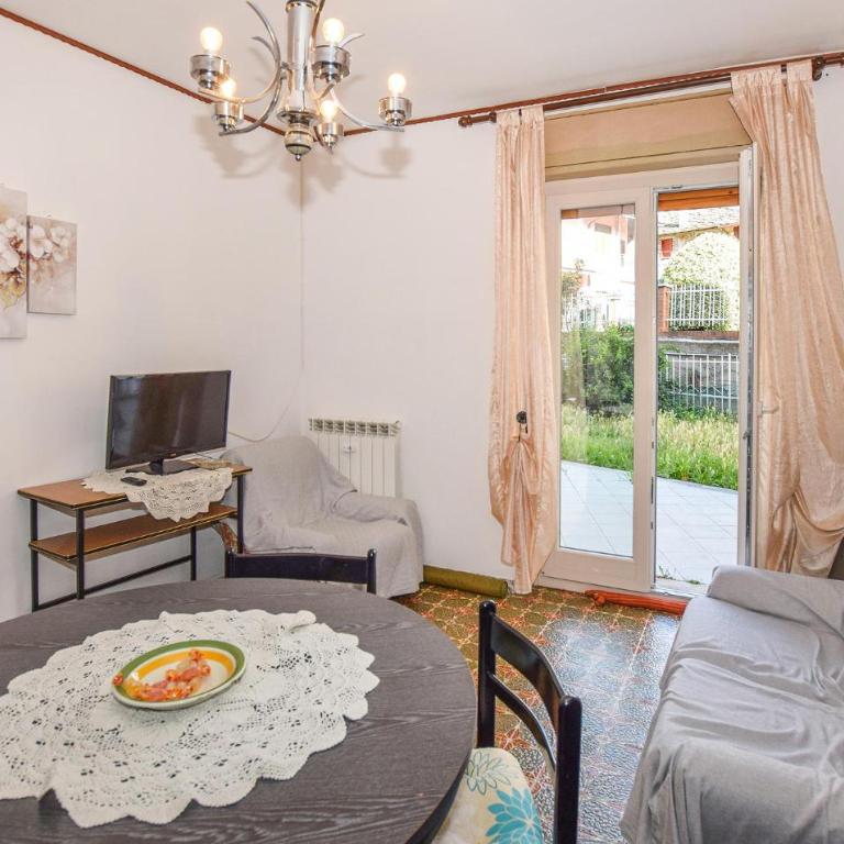2 Bedroom Lovely Apartment In Chatillon - Appartamento con 2 Camere da Letto - 2