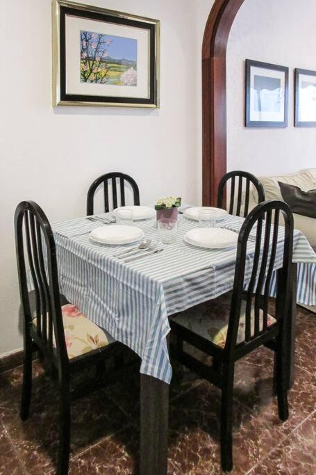Luminoso y acogedor - Apartamento de 2 dormitorios - 10
