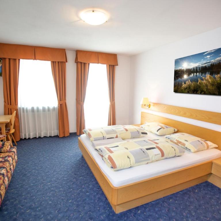 Gasthof St. Ulrich - Double Room with Balcony - 5