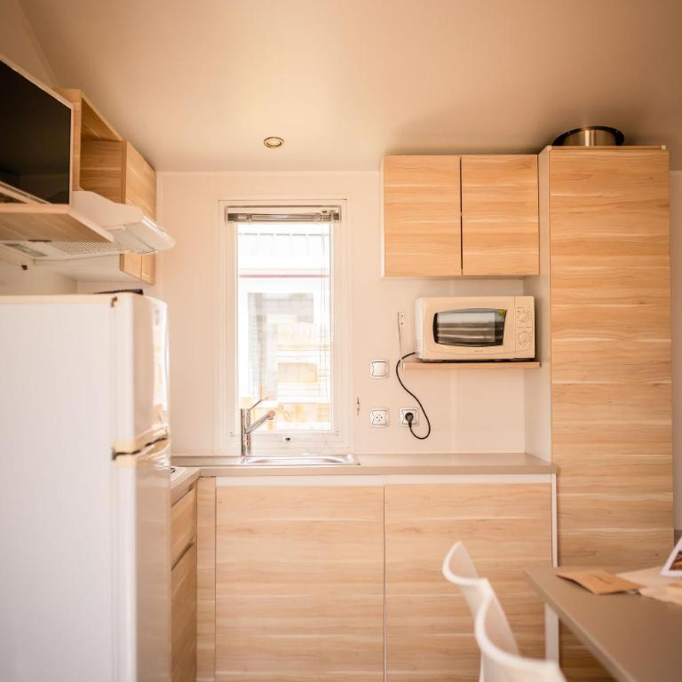 Sauvage - Mobile Home Confort 3 Chambres - 5