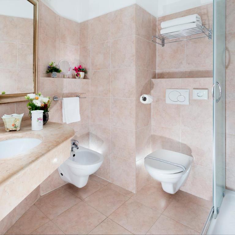 Hotel Admiral - on the beach - Superior Double Room with Balcony and Sea View - 3