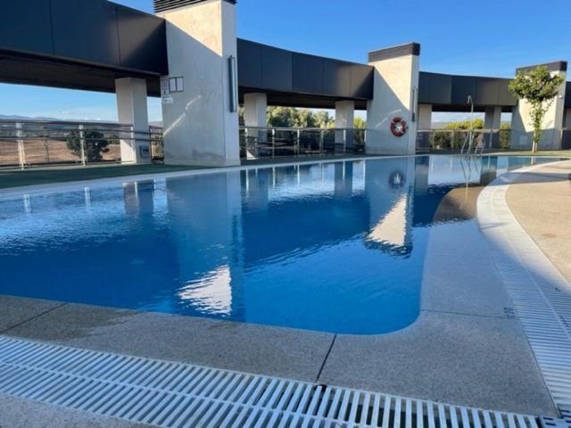 TECNOCORDOBA aparcamiento privado gratuito y piscina - One-Bedroom Apartment - 16