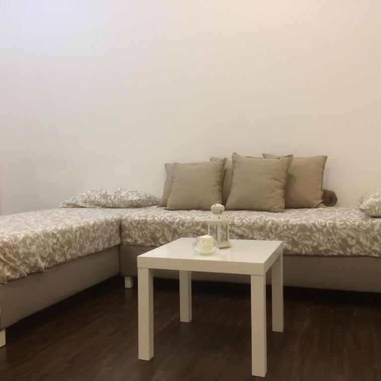 TOLEDO HOUSE Piazza Carita' Centralissimo - Appartamento con 2 Camere da Letto - 12