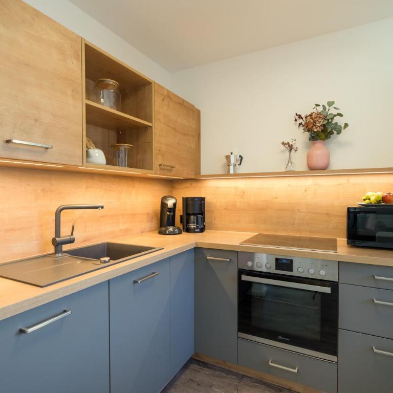 Ferienwohnung Alpentraum - Wildblume - Apartment mit 1 Schlafzimmer - 2