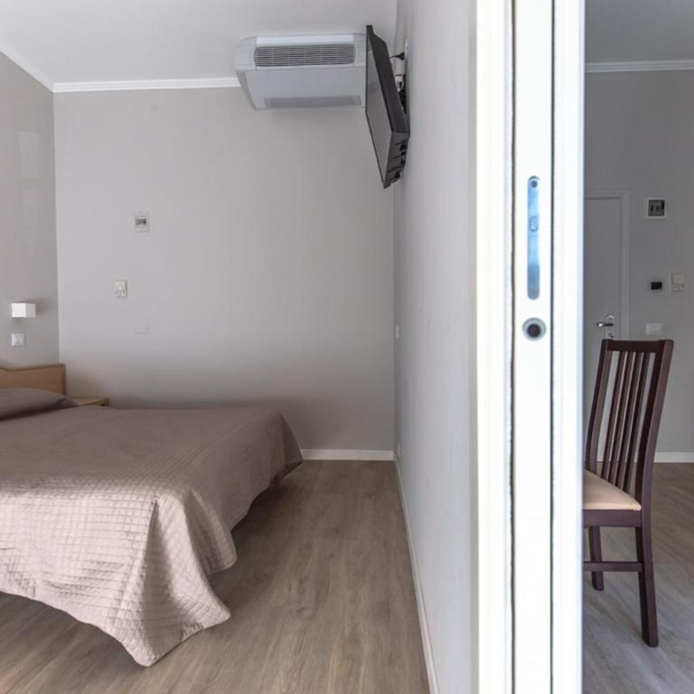 Hotel Susy - Camera Familiare Superior - 2