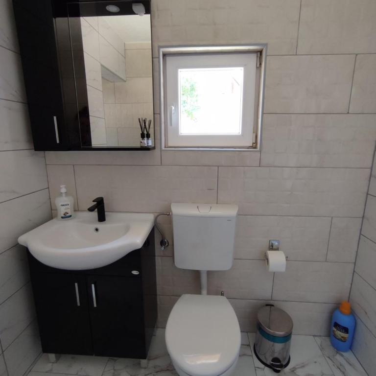 House Bozovic - Three-Bedroom Villa - 19