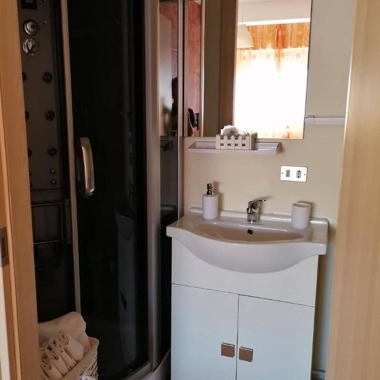 My sweet home - Triple Room with Private Bathroom - 5
