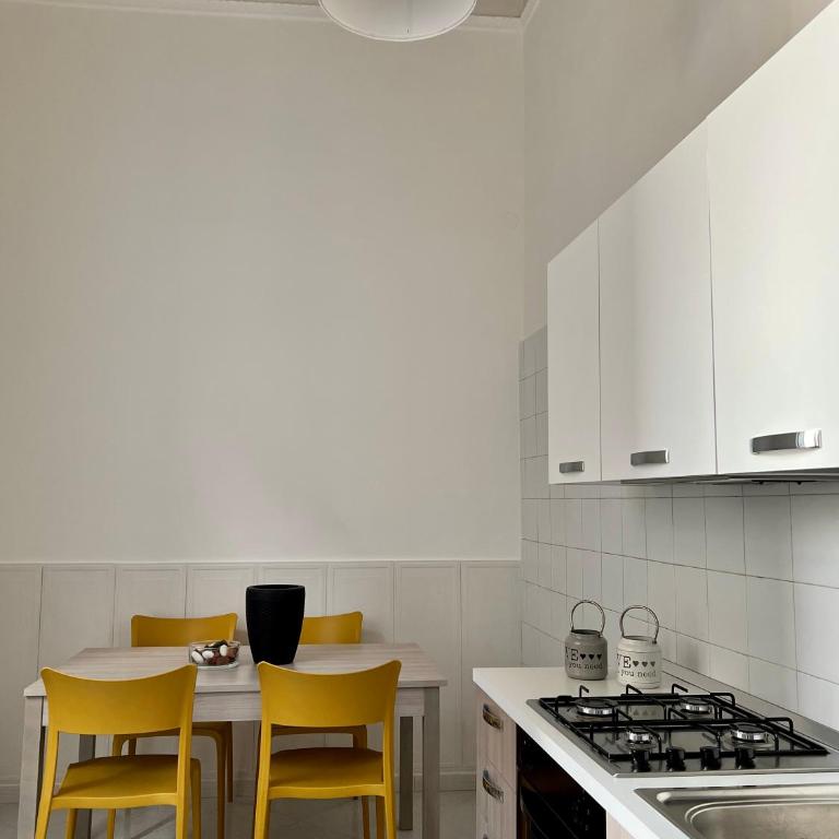 B&B Casa Caracciolo - Appartamento con Balcone - 3