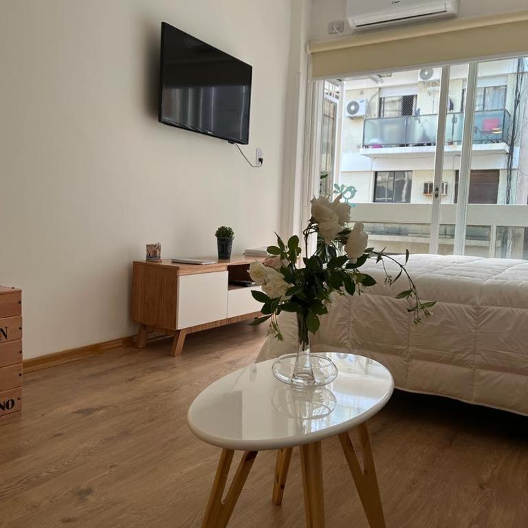 Refugio cómodo y luminoso. Excelente ubicación. - Apartamento de 1 dormitorio - 11