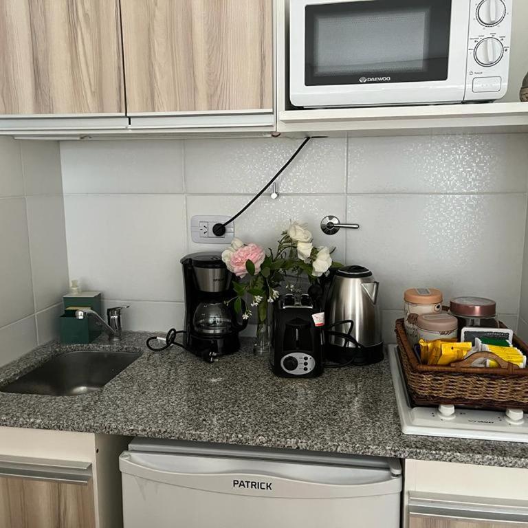 Refugio cómodo y luminoso. Excelente ubicación. - Apartamento de 1 dormitorio - 28