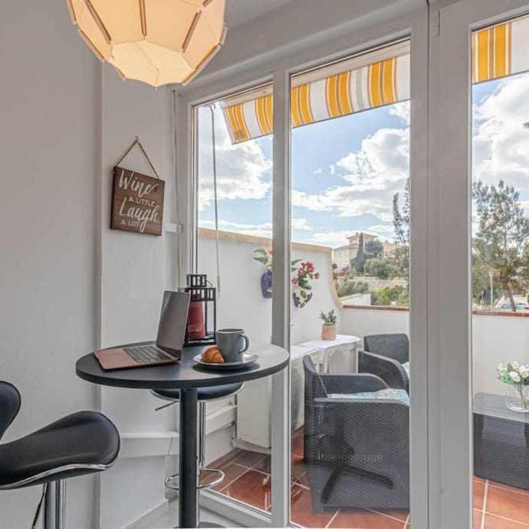 797Holidayrentals- Apartamento en Torremuelle con terraza y piscina - Apartamento de 1 dormitorio - 11